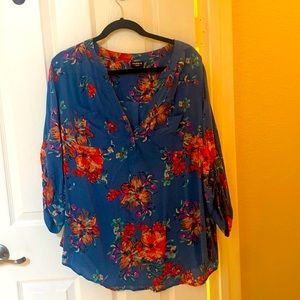 Torrid Harper floral teal 3/4 sleeve blouse, never been worn size 2